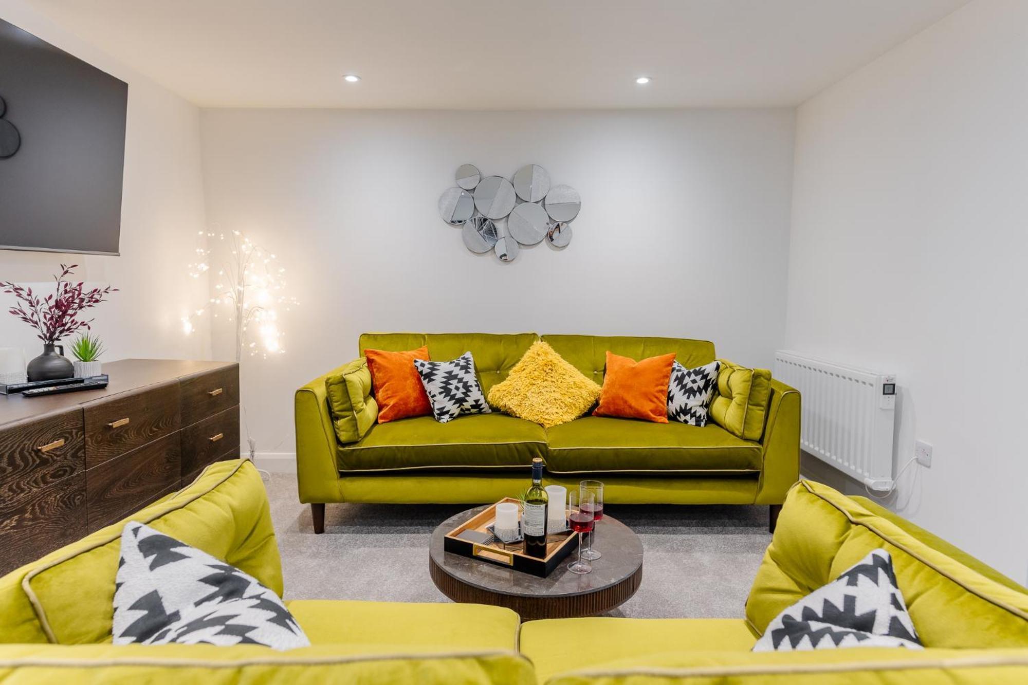 Cosy 2-Bed Apartment In Nettleham Lincoln Exterior photo