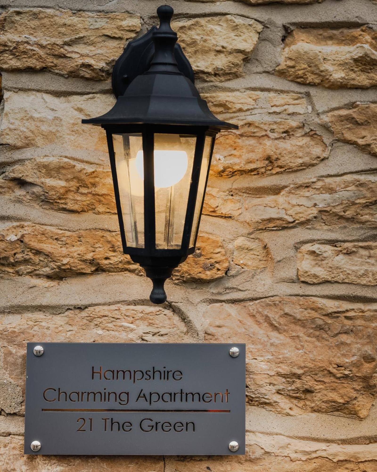 Cosy 2-Bed Apartment In Nettleham Lincoln Exterior photo